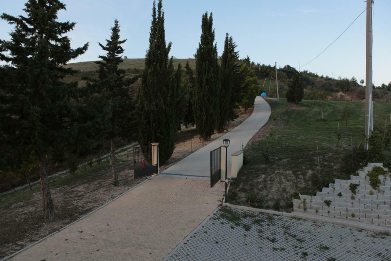 Agriturismo Terra Dei Falchi Castilenti Dış mekan fotoğraf